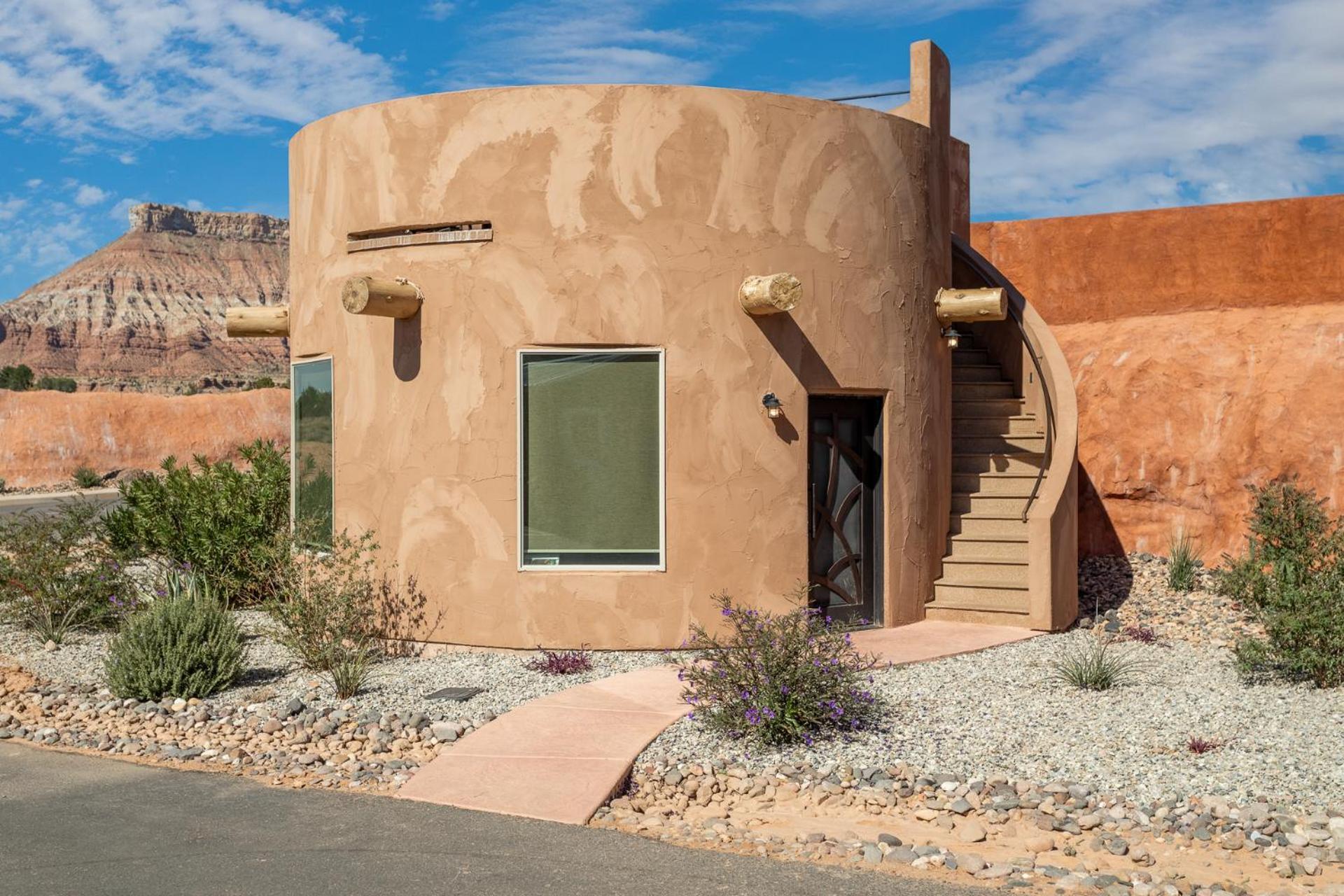 Zion White Bison Glamping & Rv Resort Virgin Exterior photo