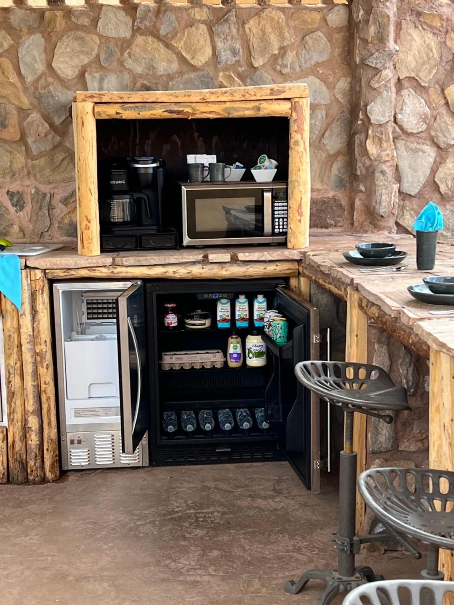 Zion White Bison Glamping & Rv Resort Virgin Exterior photo